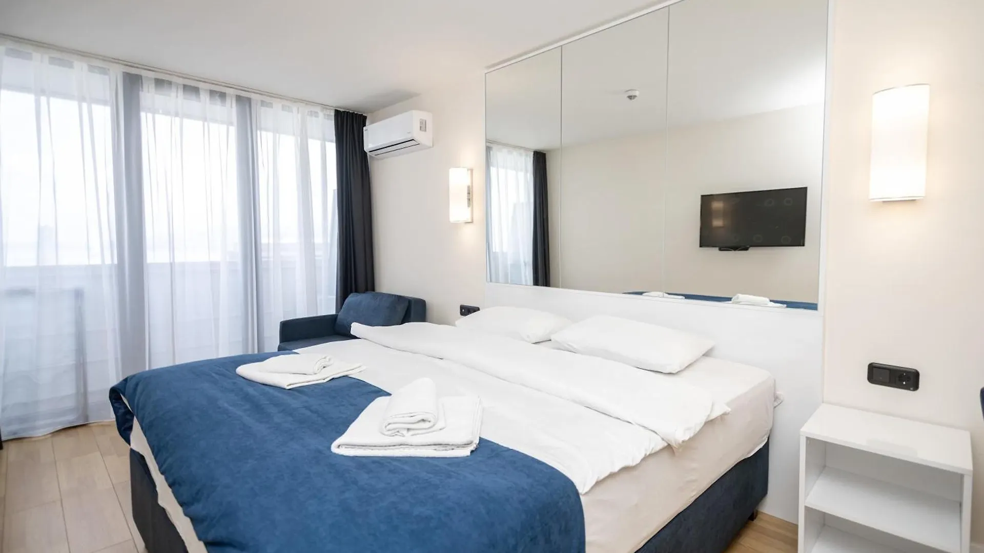 Incredible Views 2-Apt Combo In Batumi - By Wehost 0*,